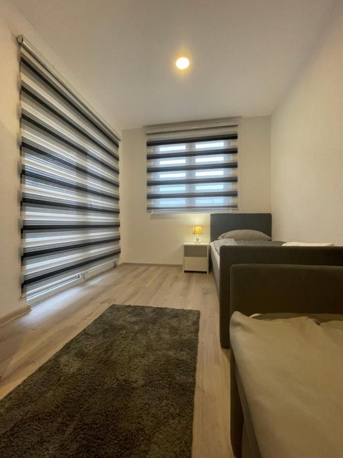 Ammirevole Ravne Apartments Visoko Extérieur photo