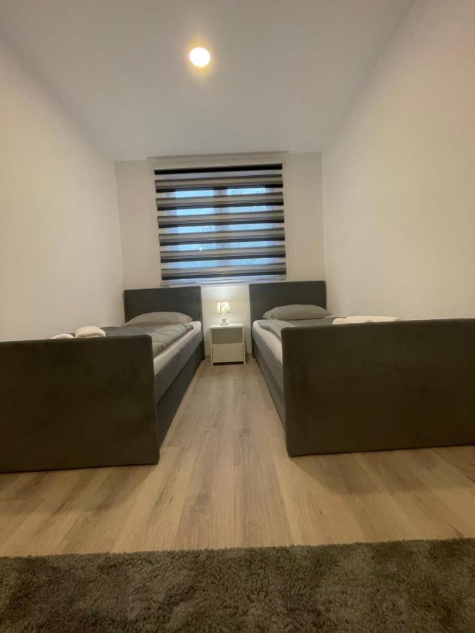 Ammirevole Ravne Apartments Visoko Extérieur photo