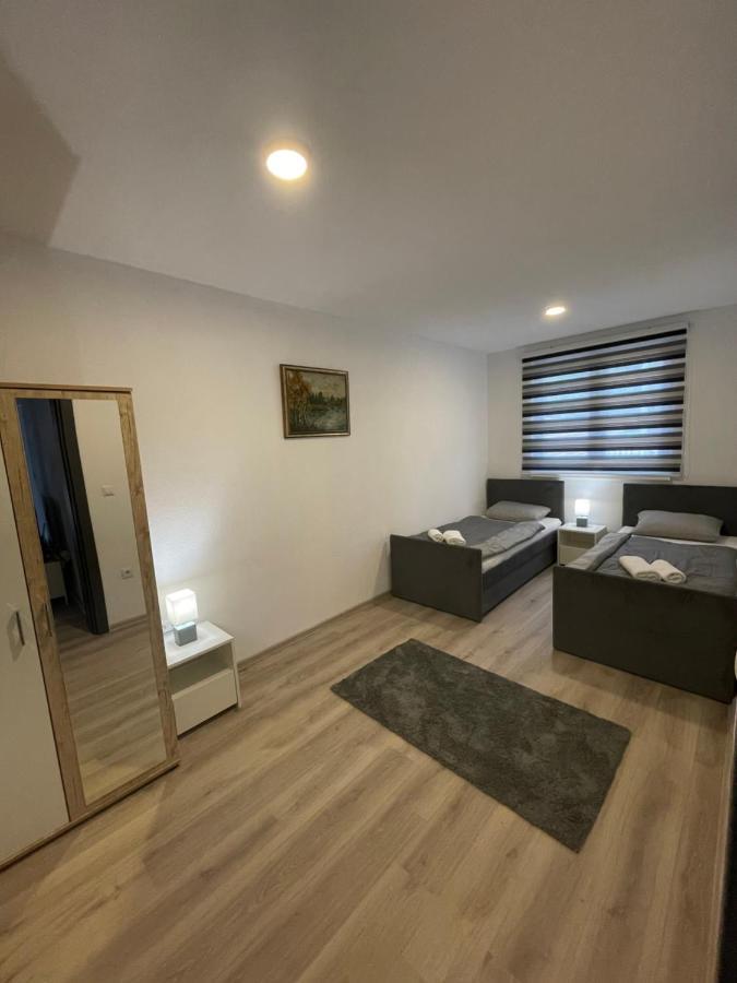Ammirevole Ravne Apartments Visoko Extérieur photo