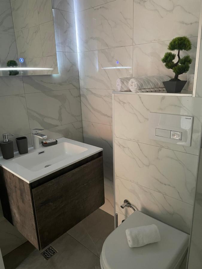 Ammirevole Ravne Apartments Visoko Extérieur photo
