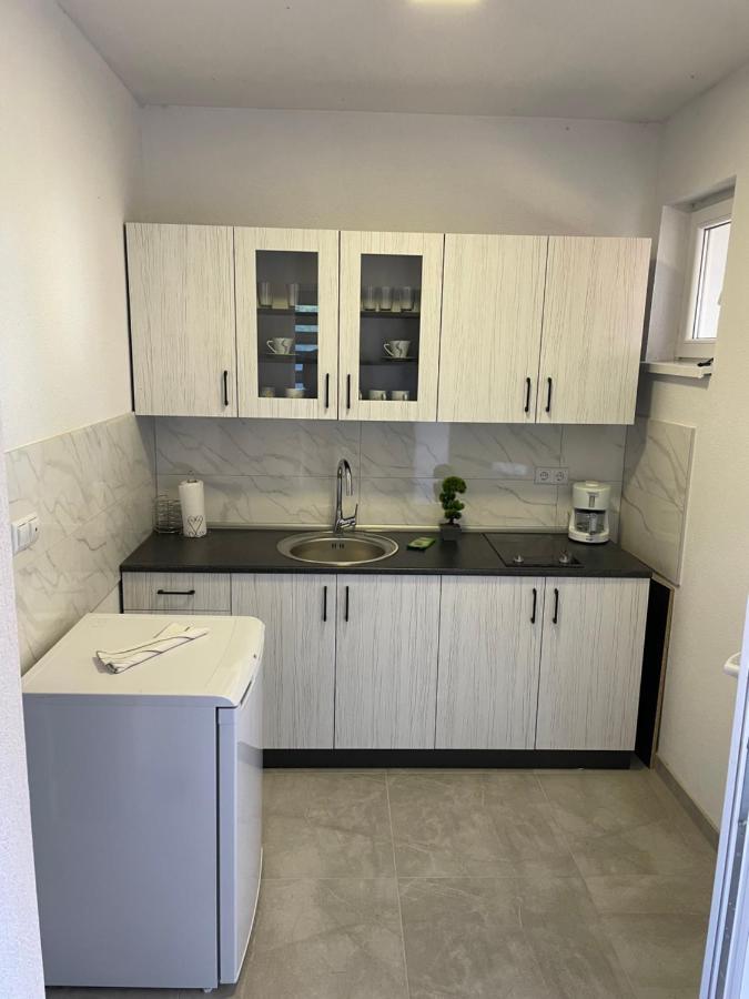 Ammirevole Ravne Apartments Visoko Extérieur photo