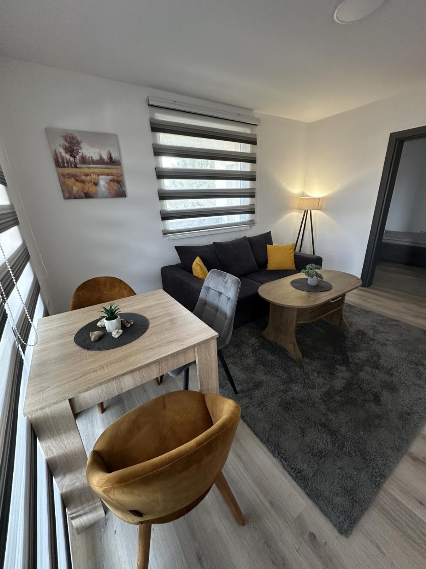 Ammirevole Ravne Apartments Visoko Extérieur photo