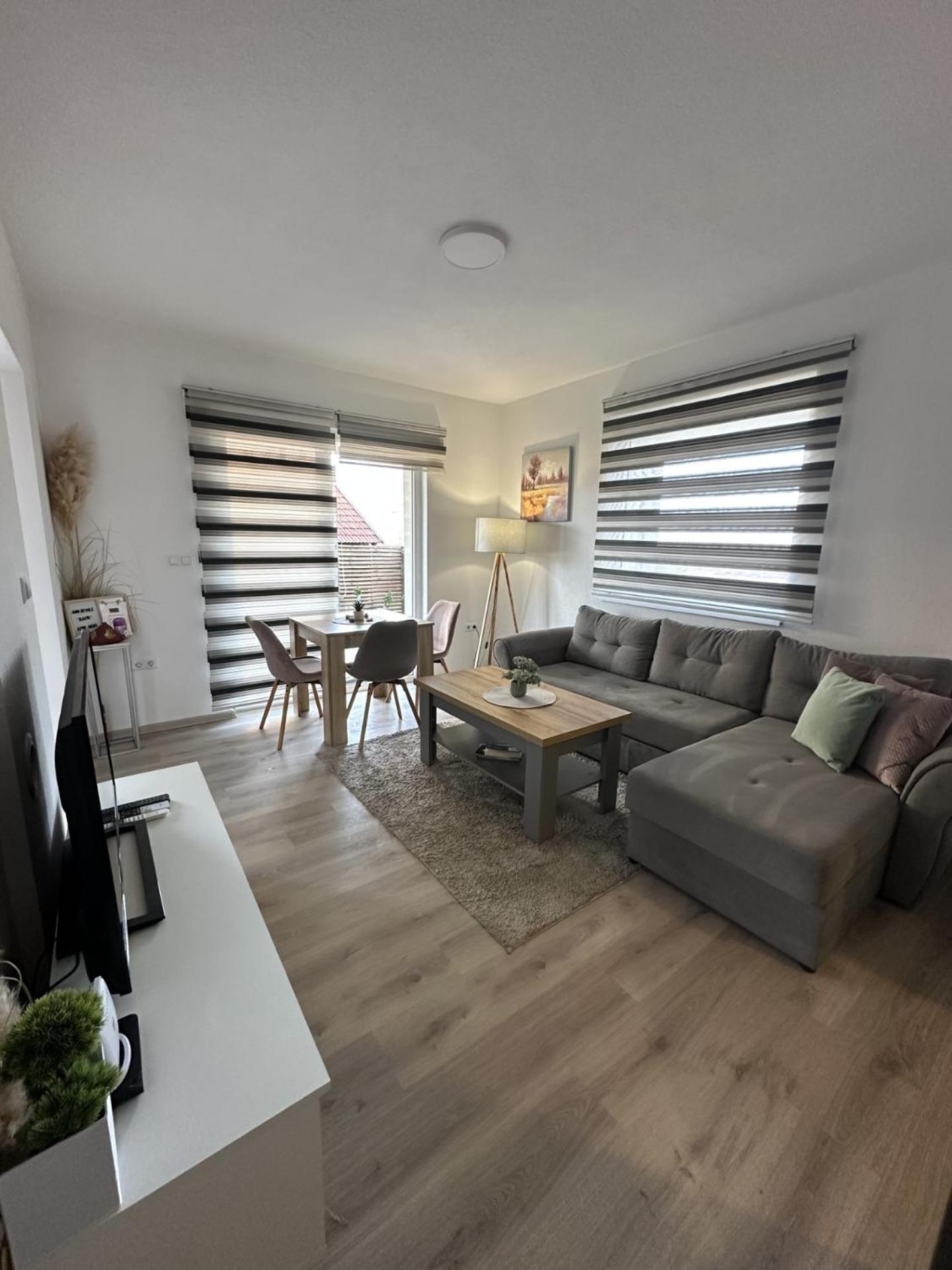 Ammirevole Ravne Apartments Visoko Extérieur photo
